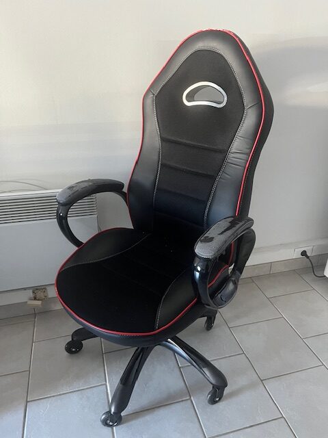 1 fauteuil de direction